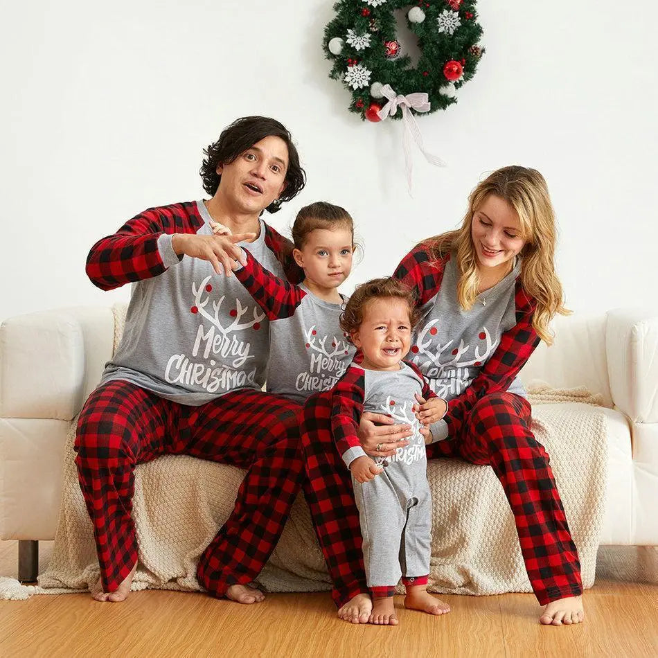 Christmas Family Matching Deer Print Plaid Pajamas Two Pieces Set - Pajamasbuy