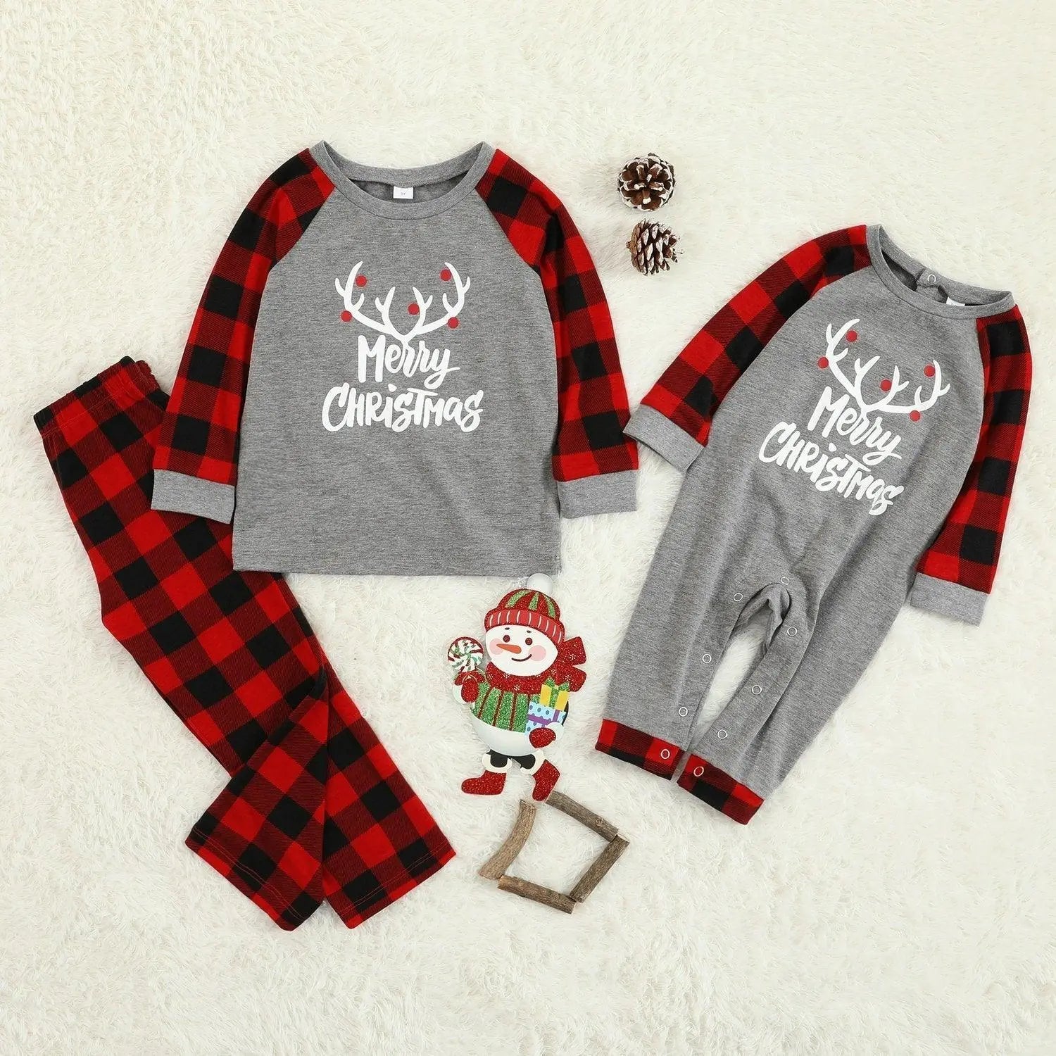 Christmas Family Matching Deer Print Plaid Pajamas Two Pieces Set - Pajamasbuy